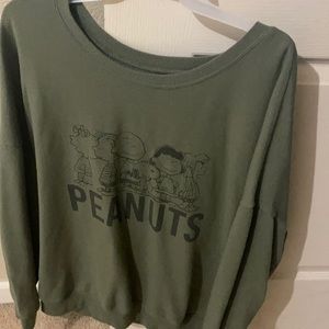 Women’s Green Peanuts long sleeve